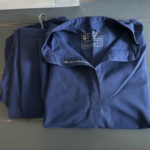 Navy Figs scrubs - size S mandarin top and size M pants